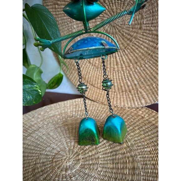 Colorful Metal Frog Figurine with Bell Feet - Picture 10 of 10